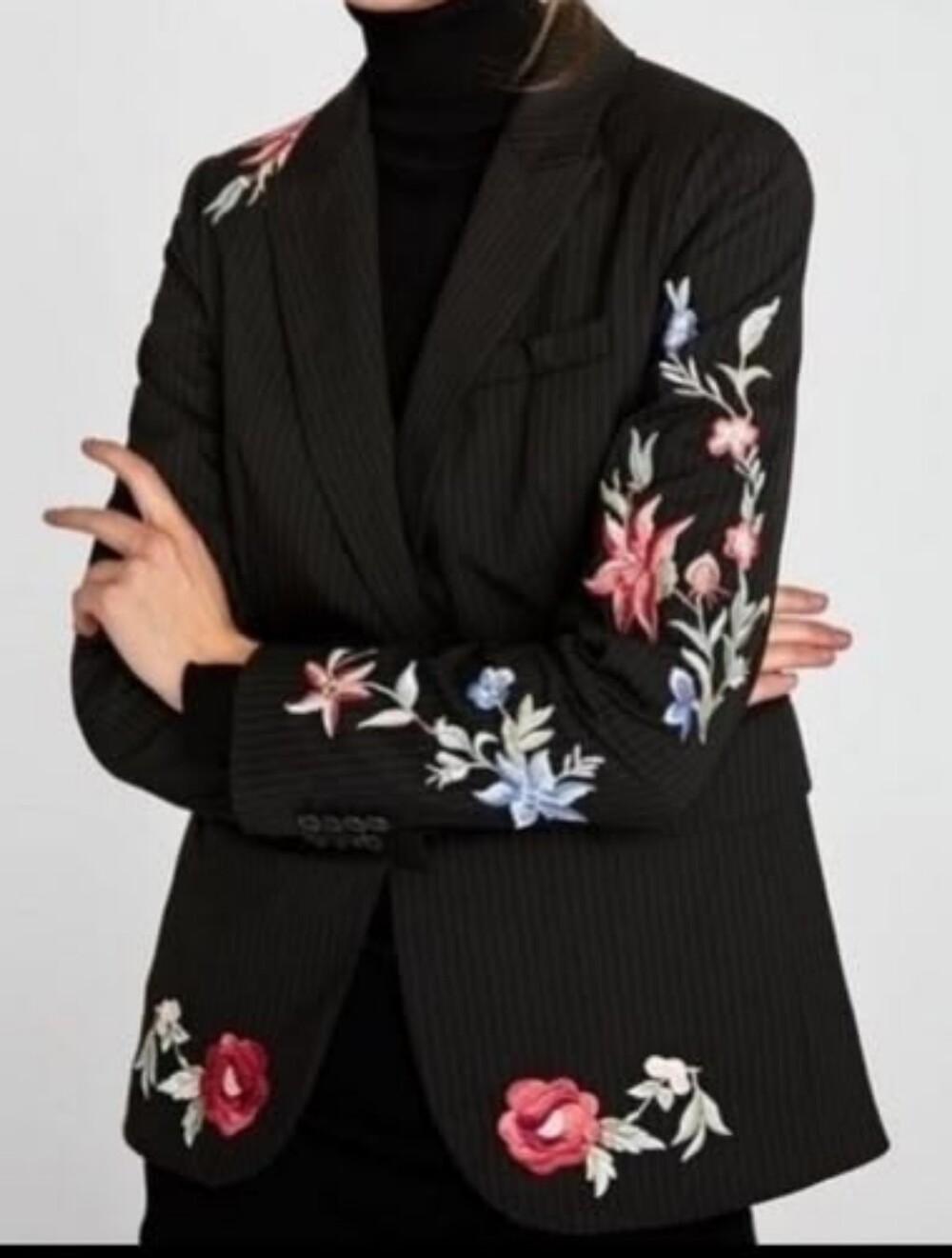 ZARA Woman Black Pinstripe And Embroider blazer